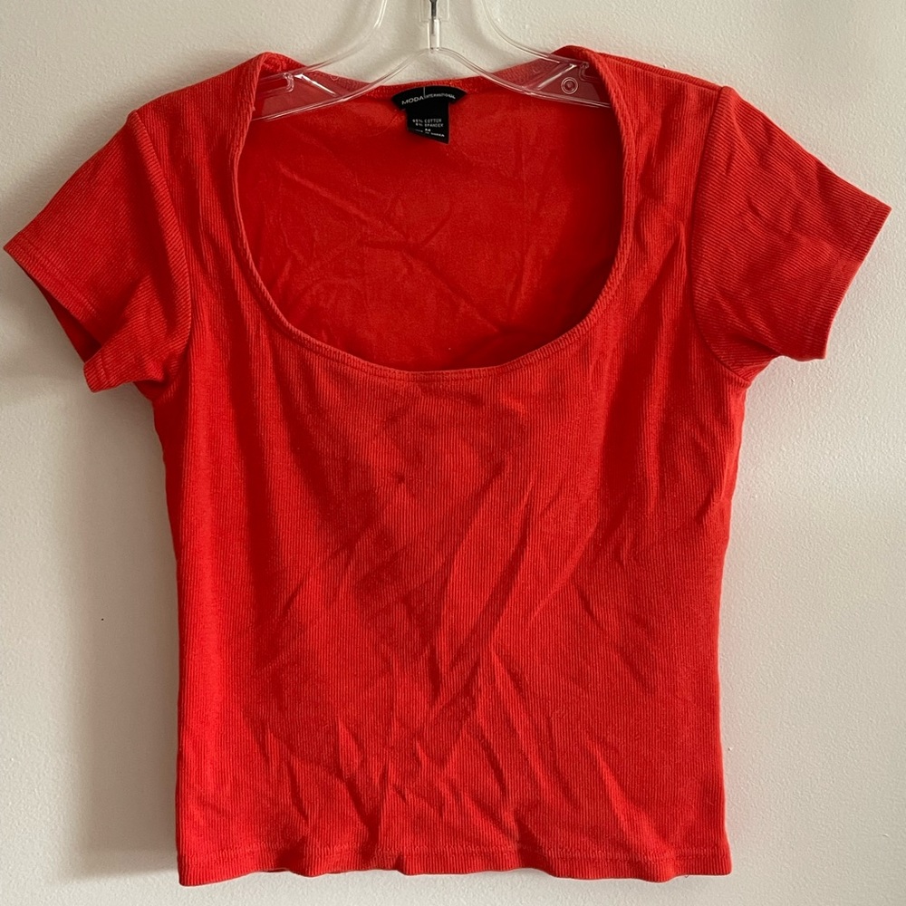 Moda International brand vintage women’s crop top